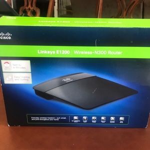 Cisco Linksys E1200 Wireless N300 Router